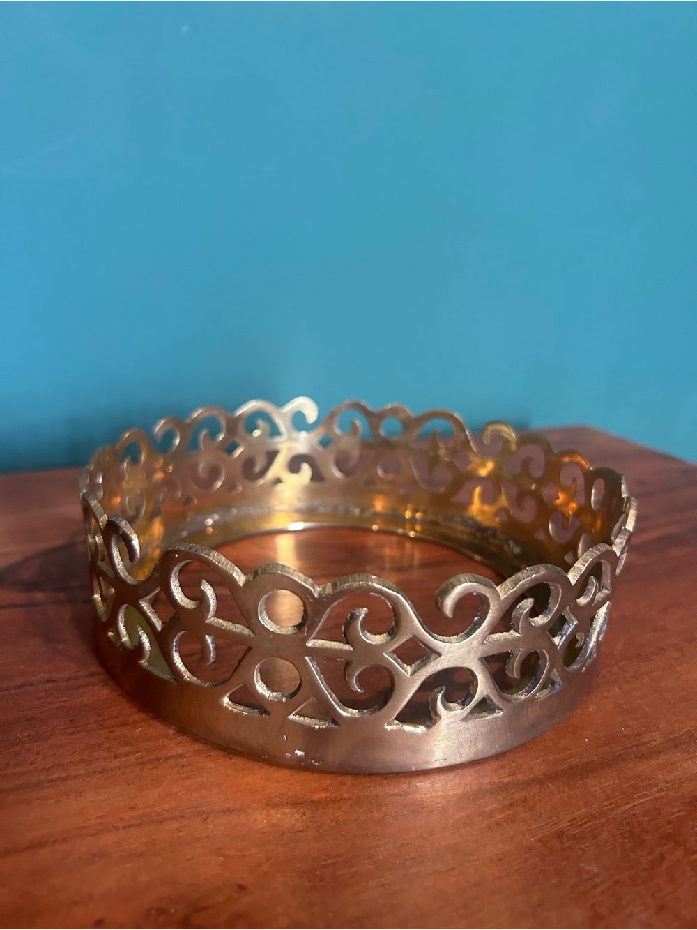 Vintage Brass  Decorative Gold Filigree Round Tray - Elegant Accent
